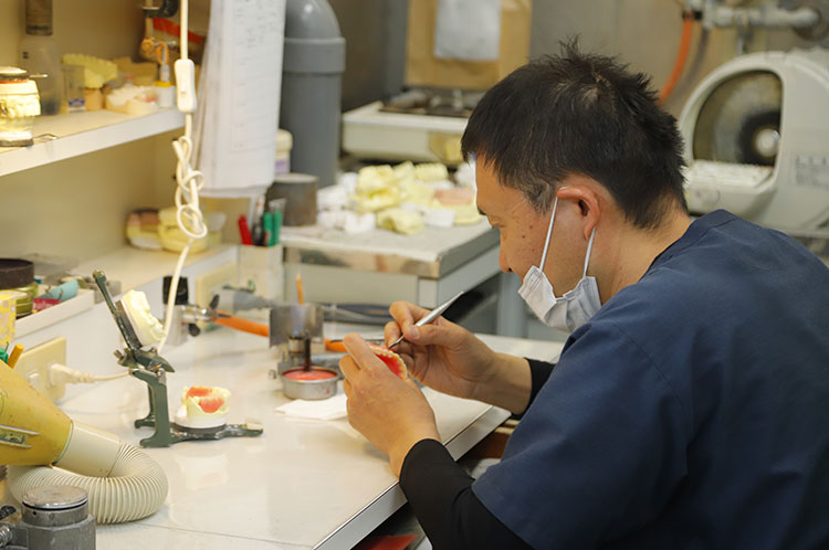歯科技工士