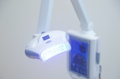 オフィスホワイトニングの機械