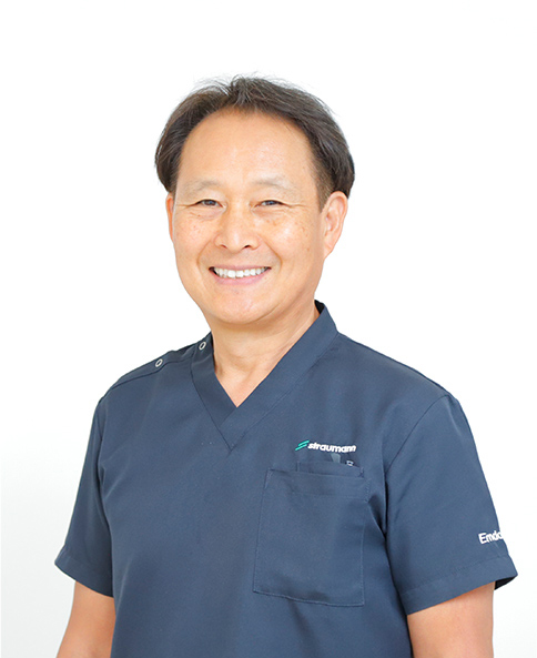 院長　白本 光鶴